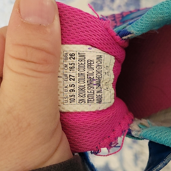 2 Pairs Sketchers Runners GUC Girls 10.5 Blue with Pink & Girls 11 Black & Pink - Picture 4 of 7